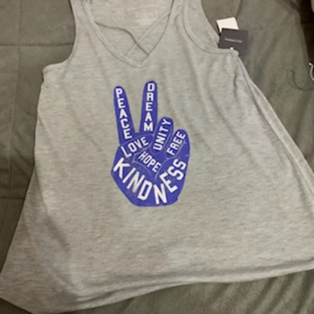 Grayson Threads Hello Gorgeous Peace Work Out Top